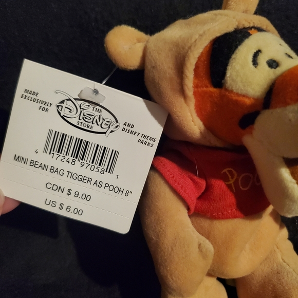 Disney Store Exclusive Tigger and Pooh Plush - Picture 3 of 13